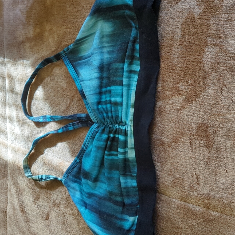Old Navy Sports Bra in L